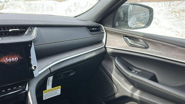 new 2026 Jeep Grand Cherokee car, priced at $46,120