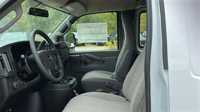 new 2025 GMC Savana 2500 car, priced at $48,410