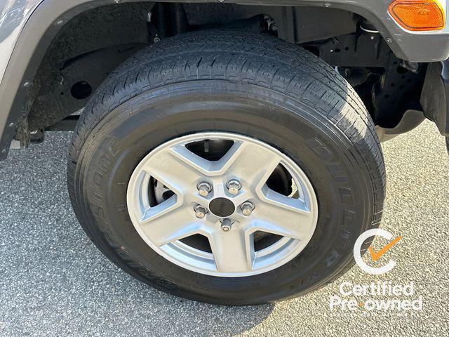used 2022 Jeep Gladiator car, priced at $31,995