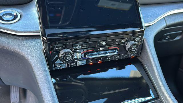 new 2025 Jeep Grand Cherokee car, priced at $45,233