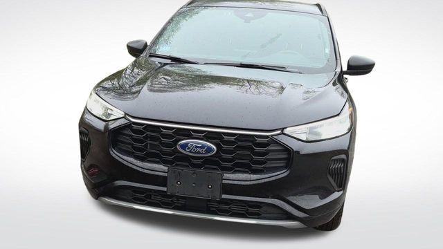 used 2024 Ford Escape car, priced at $19,497