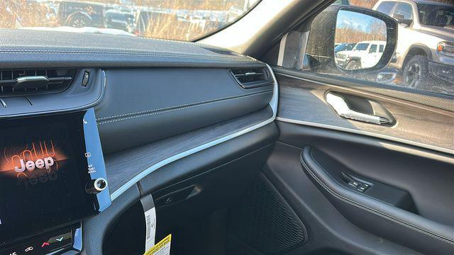 new 2026 Jeep Grand Cherokee car, priced at $46,120