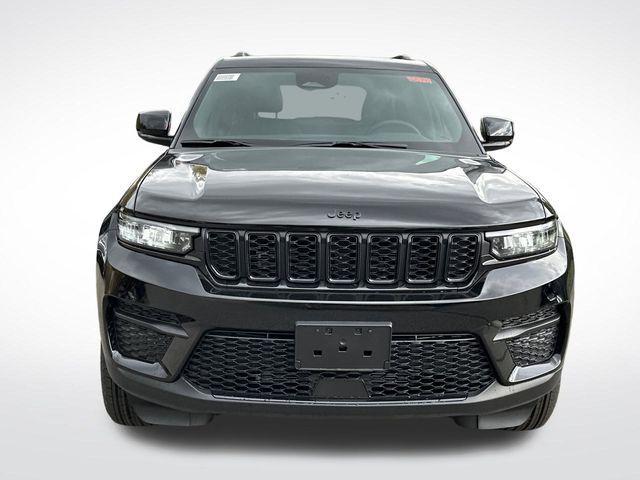 new 2025 Jeep Grand Cherokee car, priced at $40,959