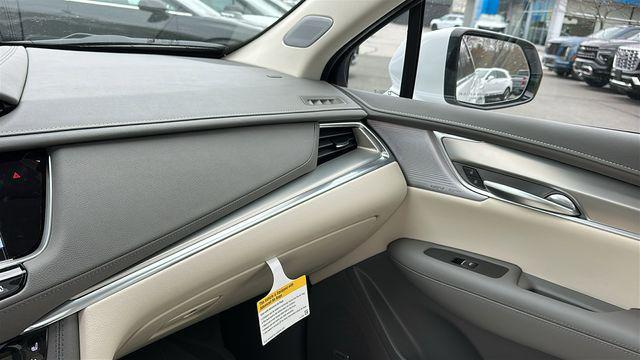 new 2026 Cadillac XT5 car, priced at $61,120