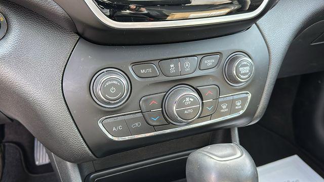 used 2019 Jeep Cherokee car, priced at $17,695