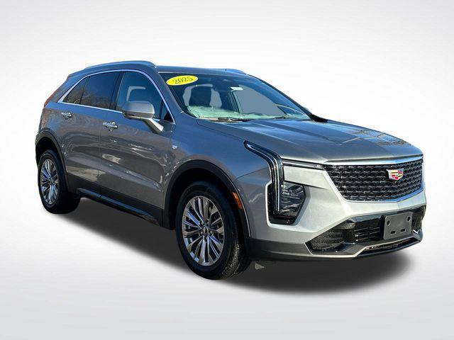 used 2025 Cadillac XT4 car, priced at $37,995