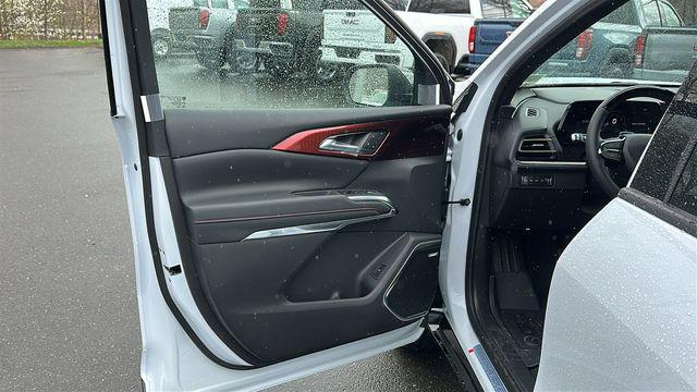 new 2026 Chevrolet Traverse car, priced at $57,294