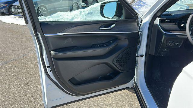 new 2026 Jeep Grand Cherokee L car, priced at $48,941