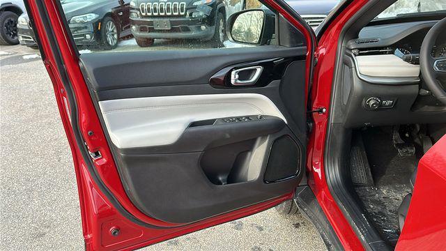 new 2026 Jeep Compass car, priced at $30,385