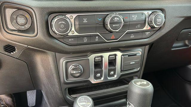 new 2026 Jeep Wrangler car, priced at $38,275