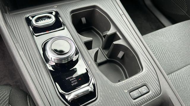 new 2026 Jeep Cherokee car, priced at $36,999