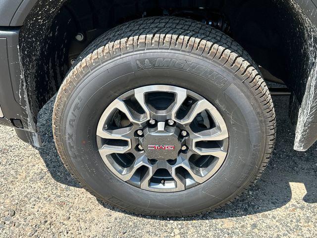 new 2025 GMC Sierra 2500 car, priced at $59,690