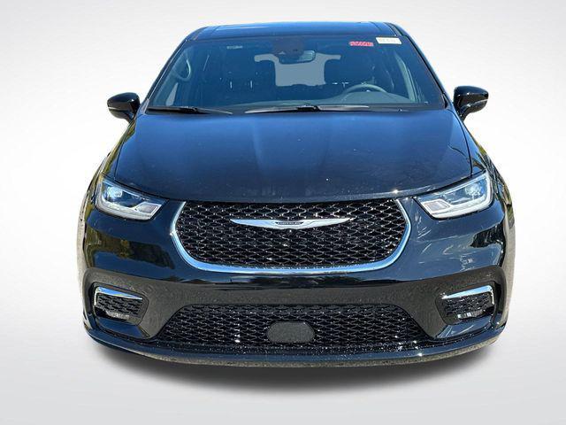 new 2026 Chrysler Pacifica car, priced at $43,002