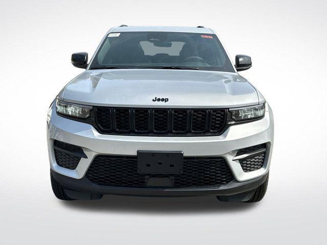 new 2025 Jeep Grand Cherokee car, priced at $39,459