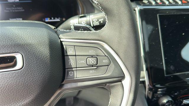 new 2025 Jeep Grand Cherokee car, priced at $39,459