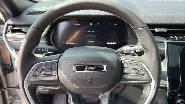 new 2025 Jeep Grand Cherokee car, priced at $39,459