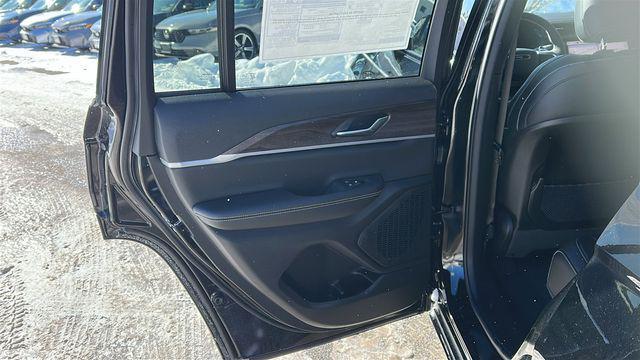 new 2026 Jeep Grand Cherokee car, priced at $46,656