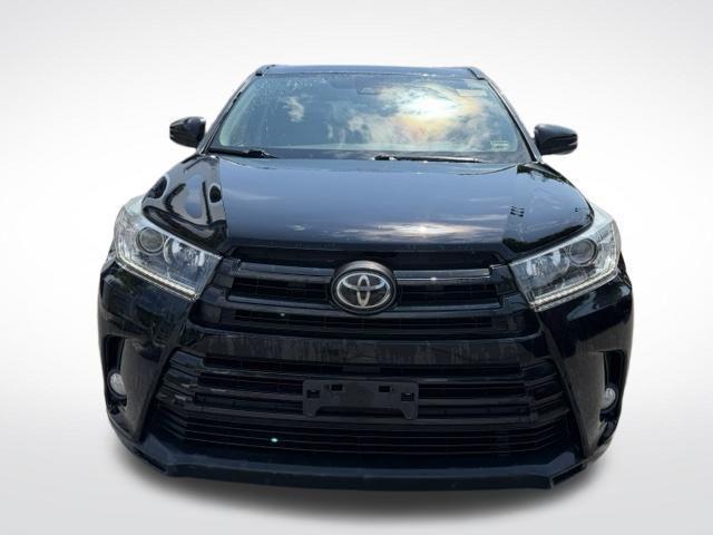 used 2017 Toyota Highlander car, priced at $22,476