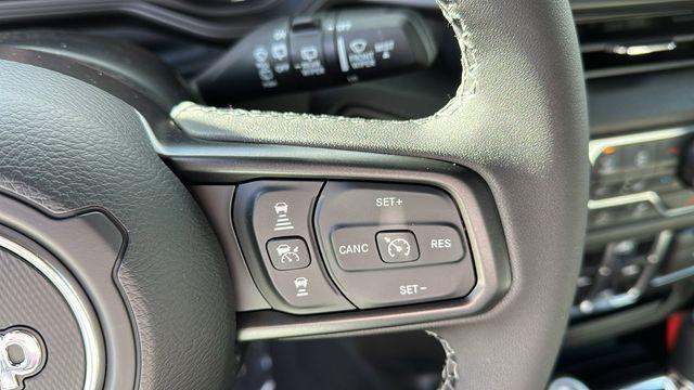 new 2026 Jeep Wrangler car, priced at $48,611