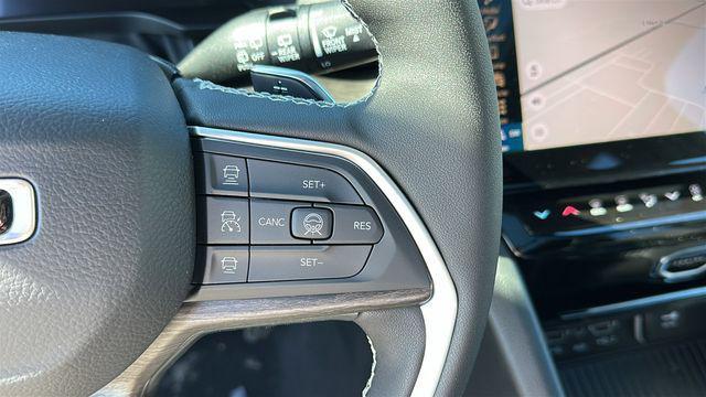 new 2026 Jeep Grand Cherokee car, priced at $51,964