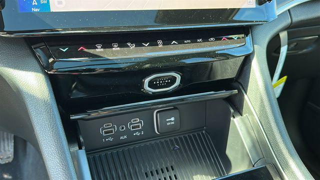 new 2026 Jeep Grand Cherokee car, priced at $51,964