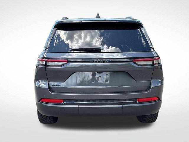used 2023 Jeep Grand Cherokee car, priced at $32,876