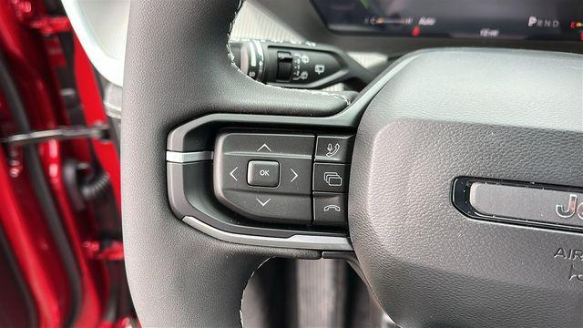 new 2026 Jeep Cherokee car, priced at $38,670