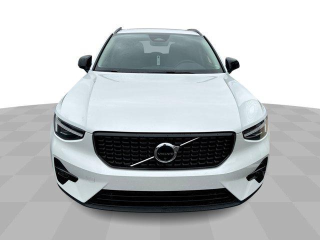 new 2025 Volvo XC40 car, priced at $43,680