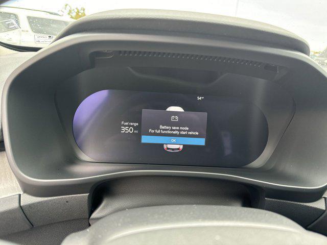 new 2025 Volvo XC40 car, priced at $43,680