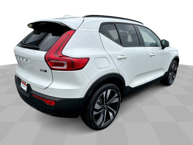 new 2025 Volvo XC40 car, priced at $43,680