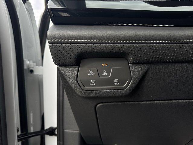 new 2026 Volkswagen Atlas Cross Sport car, priced at $48,828