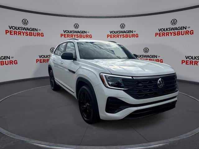 new 2026 Volkswagen Atlas Cross Sport car, priced at $48,828