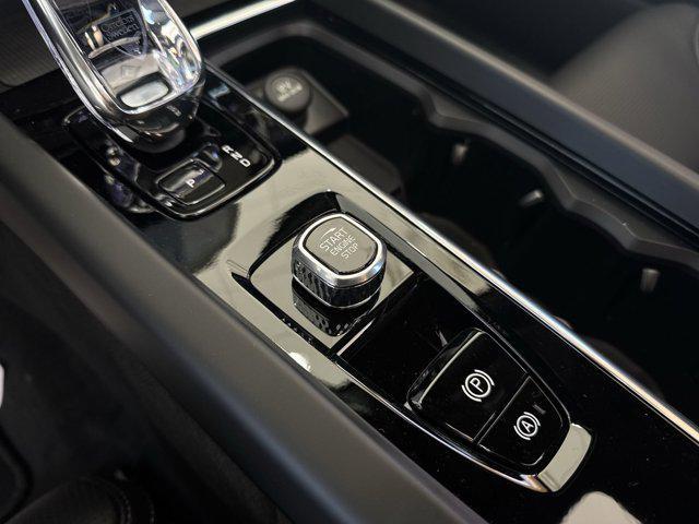 new 2026 Volvo XC60 car, priced at $61,685