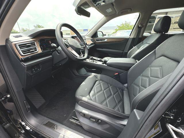 new 2026 Volkswagen Atlas car, priced at $44,215