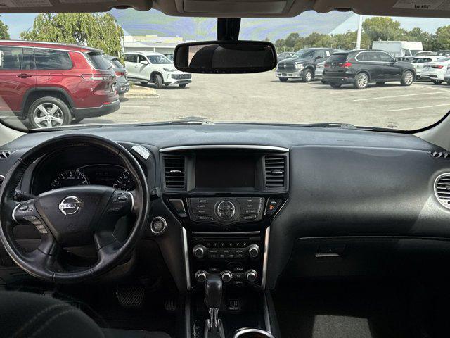 used 2020 Nissan Pathfinder car, priced at $13,492