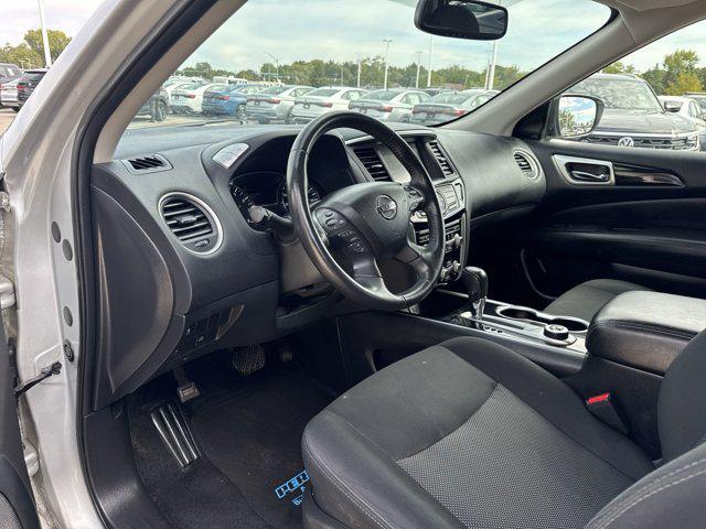 used 2020 Nissan Pathfinder car, priced at $13,492