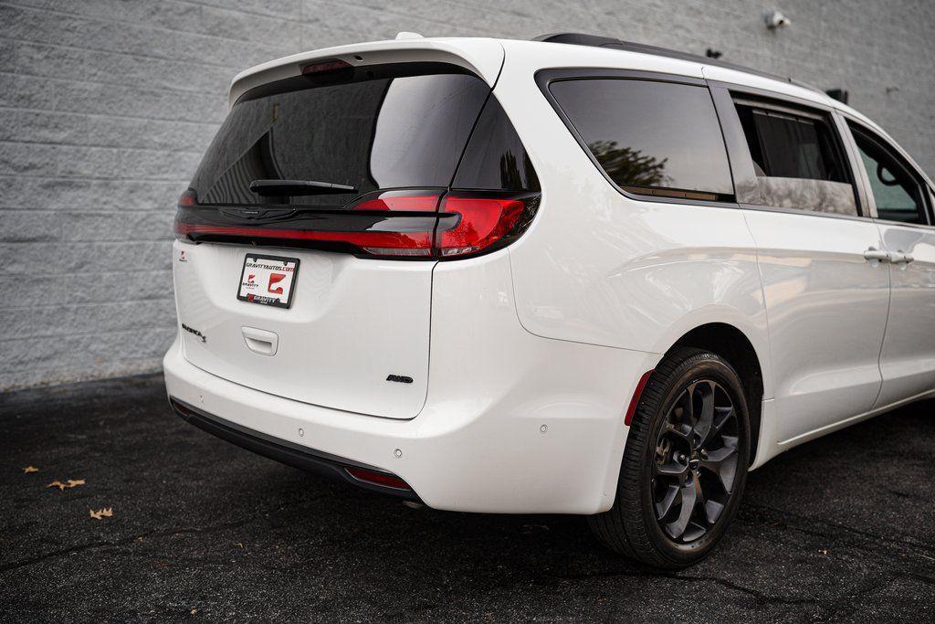 used 2022 Chrysler Pacifica car, priced at $26,992