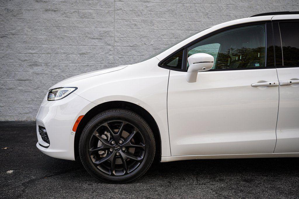 used 2022 Chrysler Pacifica car, priced at $26,992