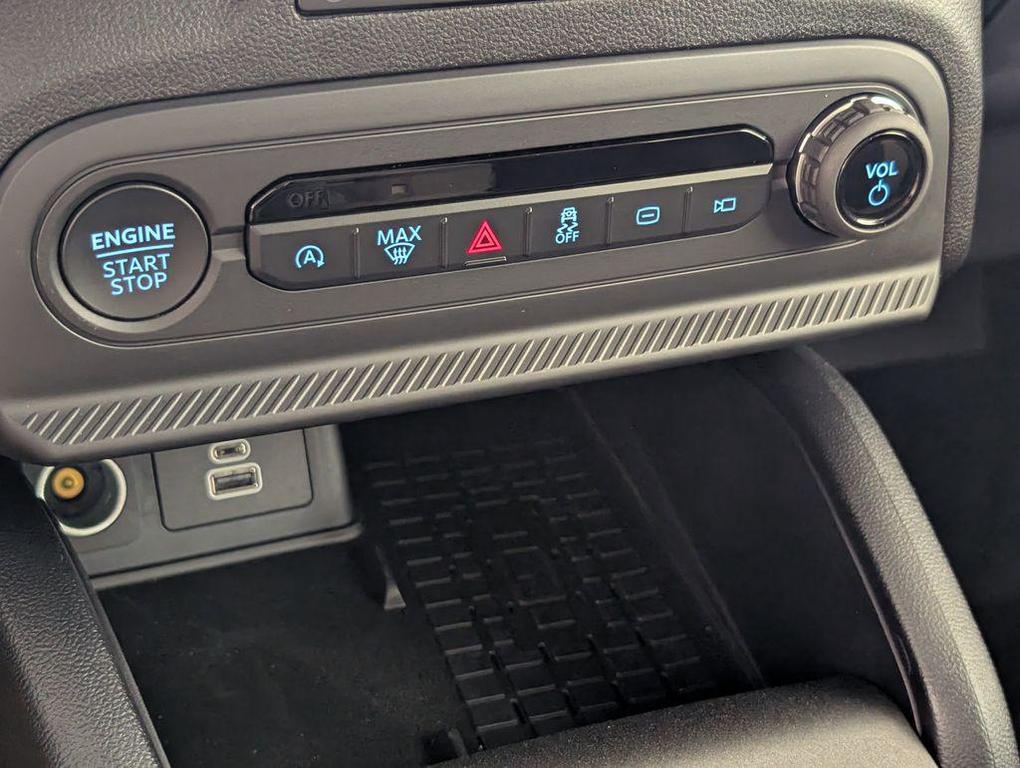 new 2025 Ford Bronco Sport car, priced at $30,696