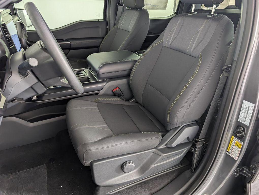 new 2025 Ford F-150 car, priced at $52,616