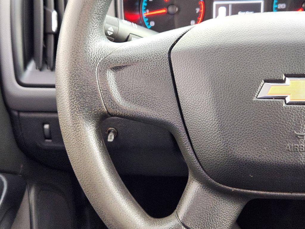 used 2015 Chevrolet Colorado car, priced at $11,817