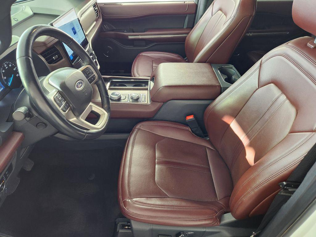 used 2023 Ford Expedition car, priced at $44,413