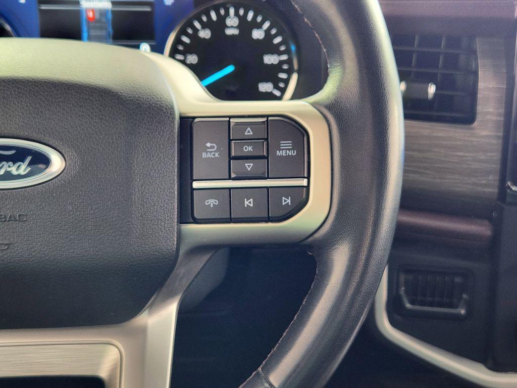 used 2023 Ford Expedition car, priced at $44,413