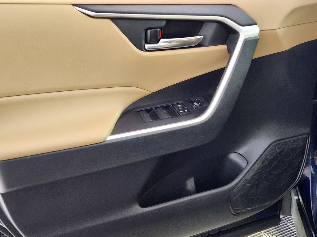 used 2020 Toyota RAV4 Hybrid car, priced at $28,627