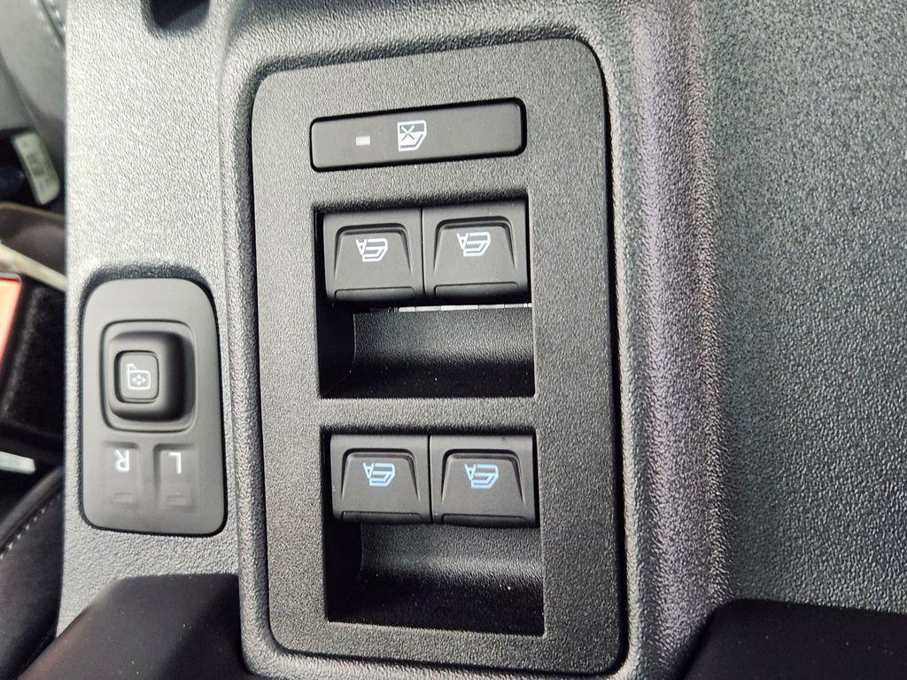 new 2025 Ford Bronco car, priced at $46,512