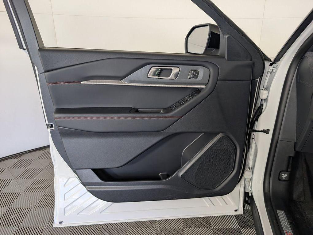 new 2025 Ford Explorer car, priced at $57,443