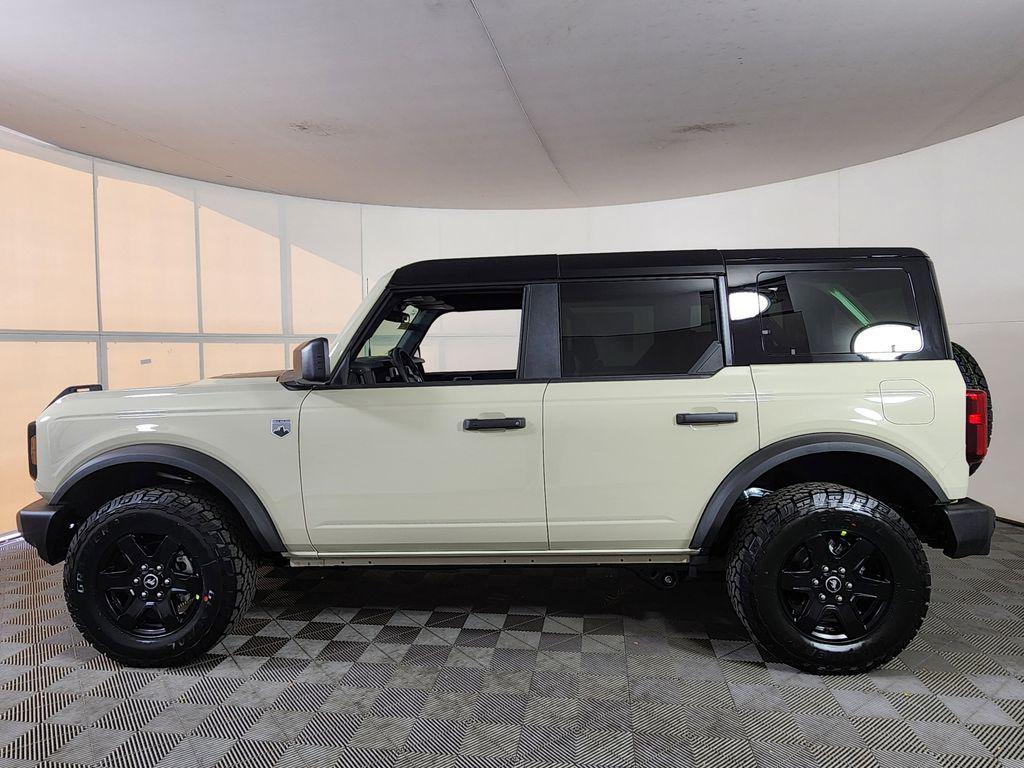 new 2025 Ford Bronco car, priced at $47,082