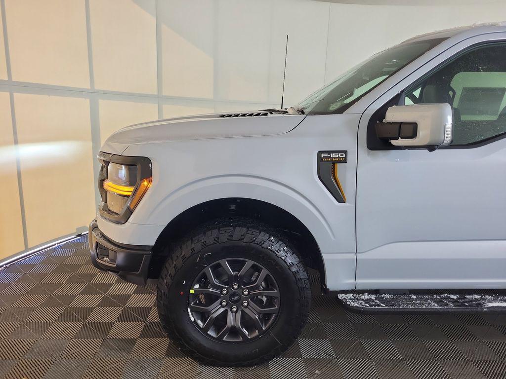 new 2025 Ford F-150 car, priced at $73,591