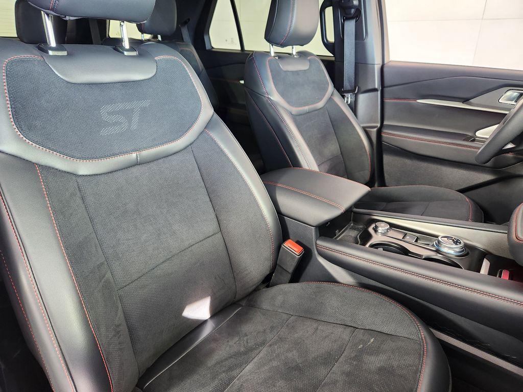 new 2025 Ford Explorer car, priced at $56,191