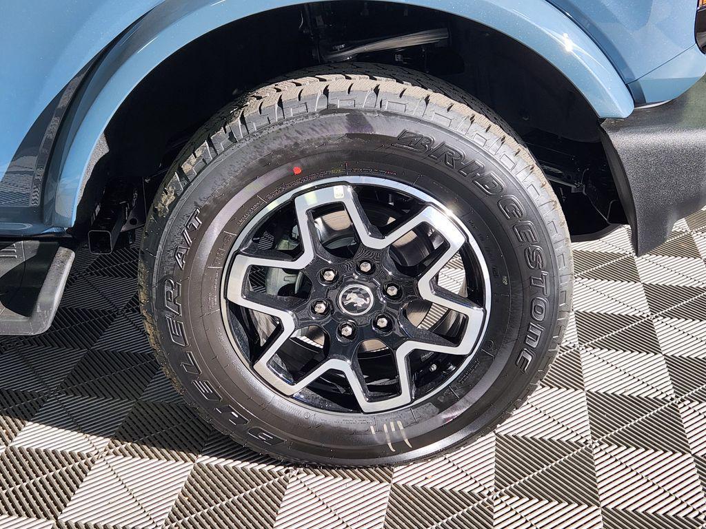 new 2025 Ford Bronco car, priced at $52,994